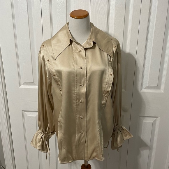 Vivienne Hu Women’s NWT Long Sleeve Gold Silk Style Large collar size 2 - Picture 11 of 16